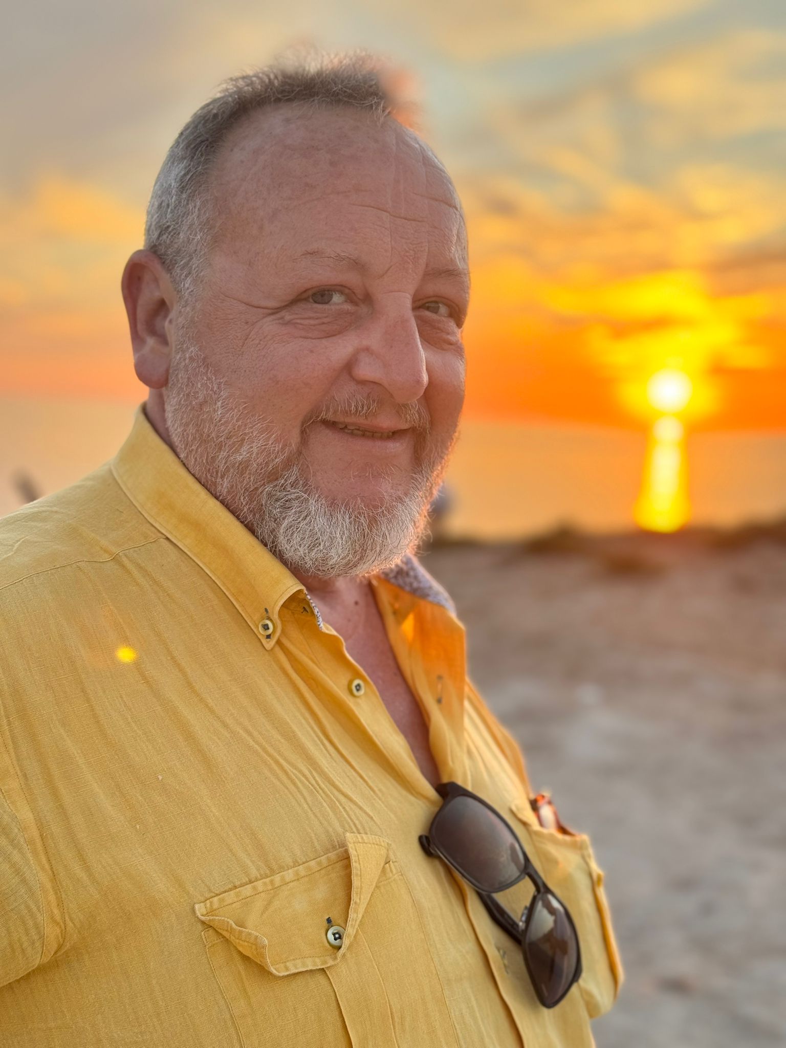 Elio Desiderio's avatar