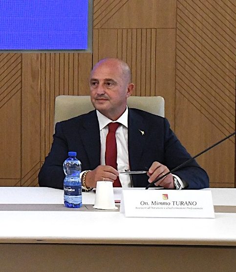 “La Sicilia che racconta”: l’assessorato regionale all’Istruzione avvia il progetto per avvicinare gli studenti alla lettura e alla scrittura creativa